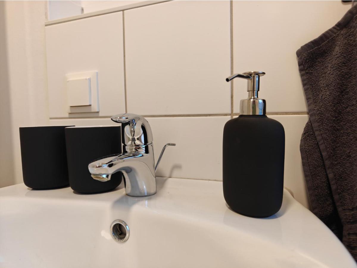2Br Apartment, Parking, Wi-Fi, Tv In Berlin Karow Экстерьер фото