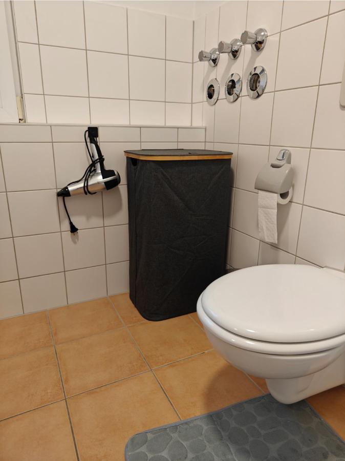 2Br Apartment, Parking, Wi-Fi, Tv In Berlin Karow Экстерьер фото