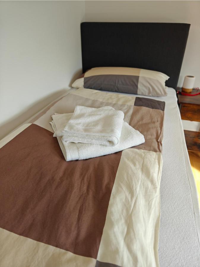 2Br Apartment, Parking, Wi-Fi, Tv In Berlin Karow Экстерьер фото